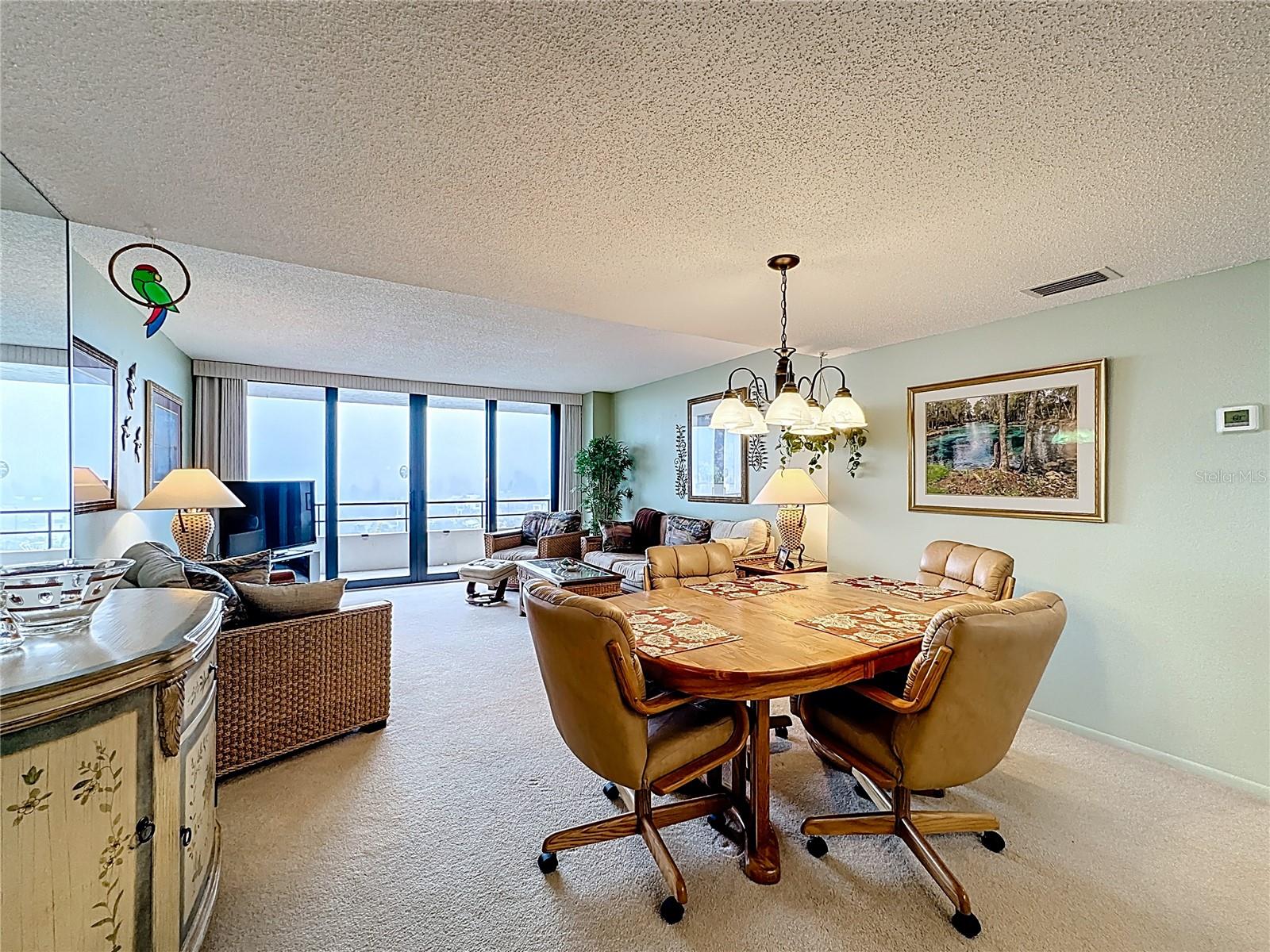 Image 10 of 52 For 6415 Midnight Pass Road 705