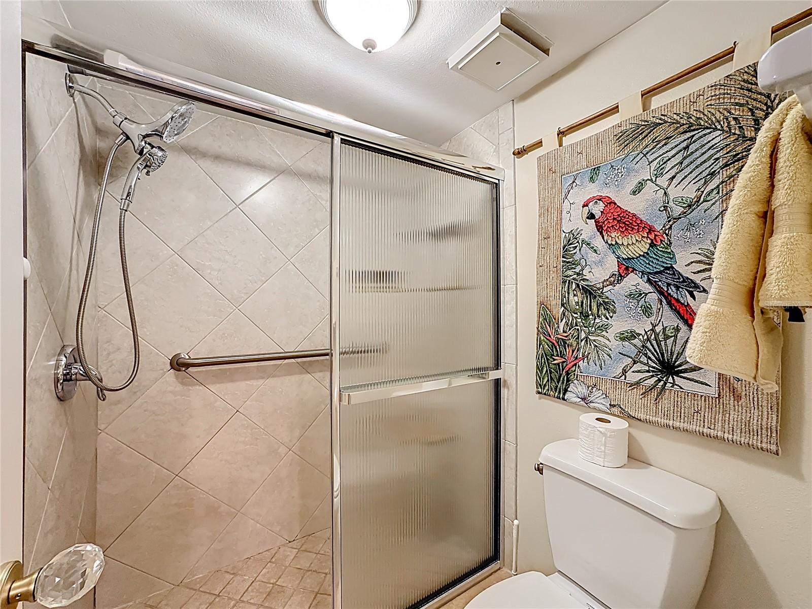 Image 29 of 52 For 6415 Midnight Pass Road 705