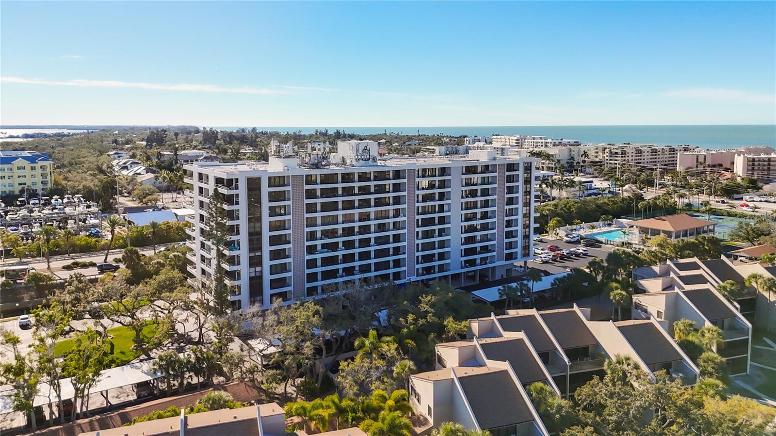 Image 50 of 52 For 6415 Midnight Pass Road 705