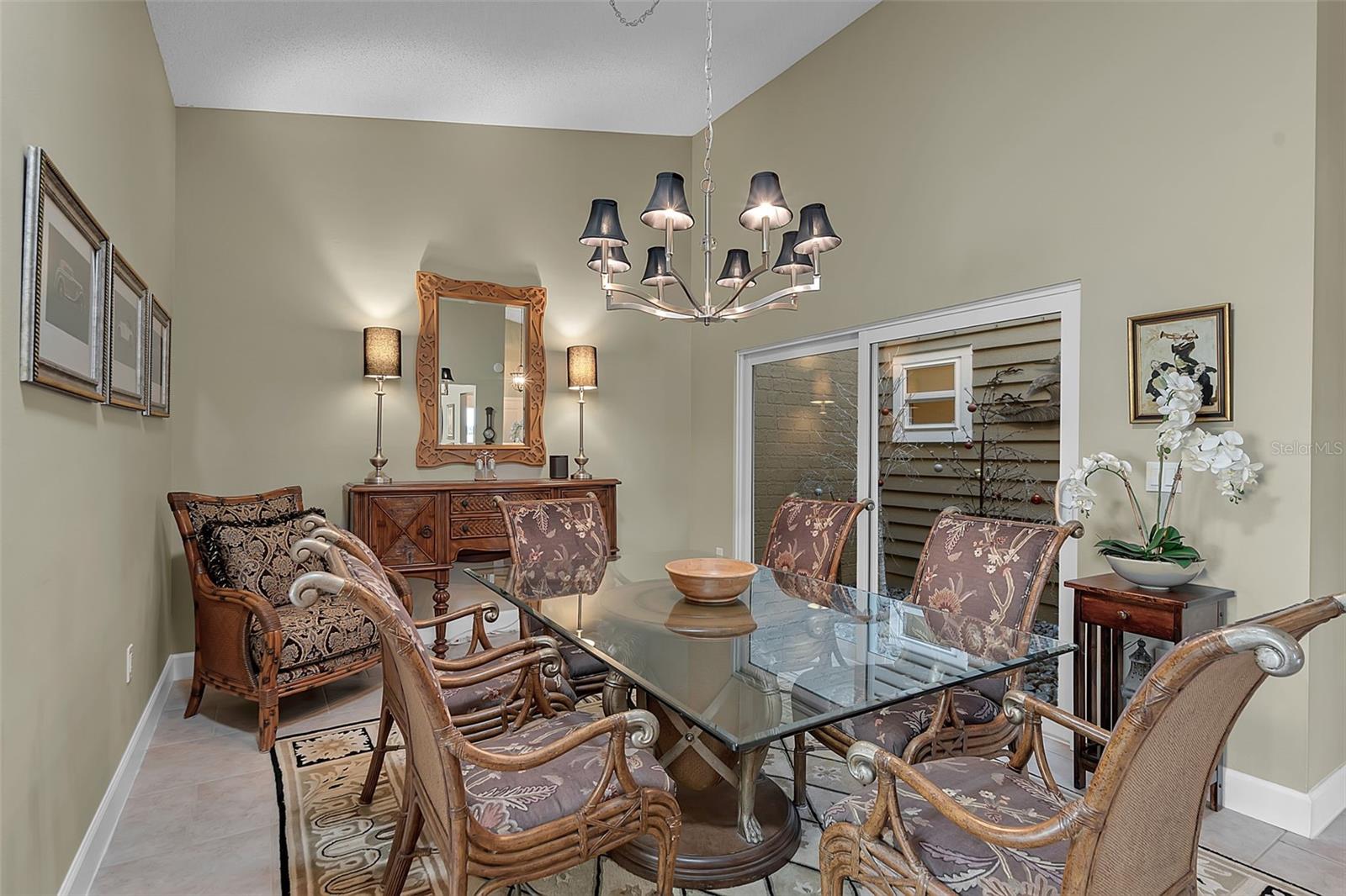 Image 14 of 40 For 3406 Avenida Madera  B