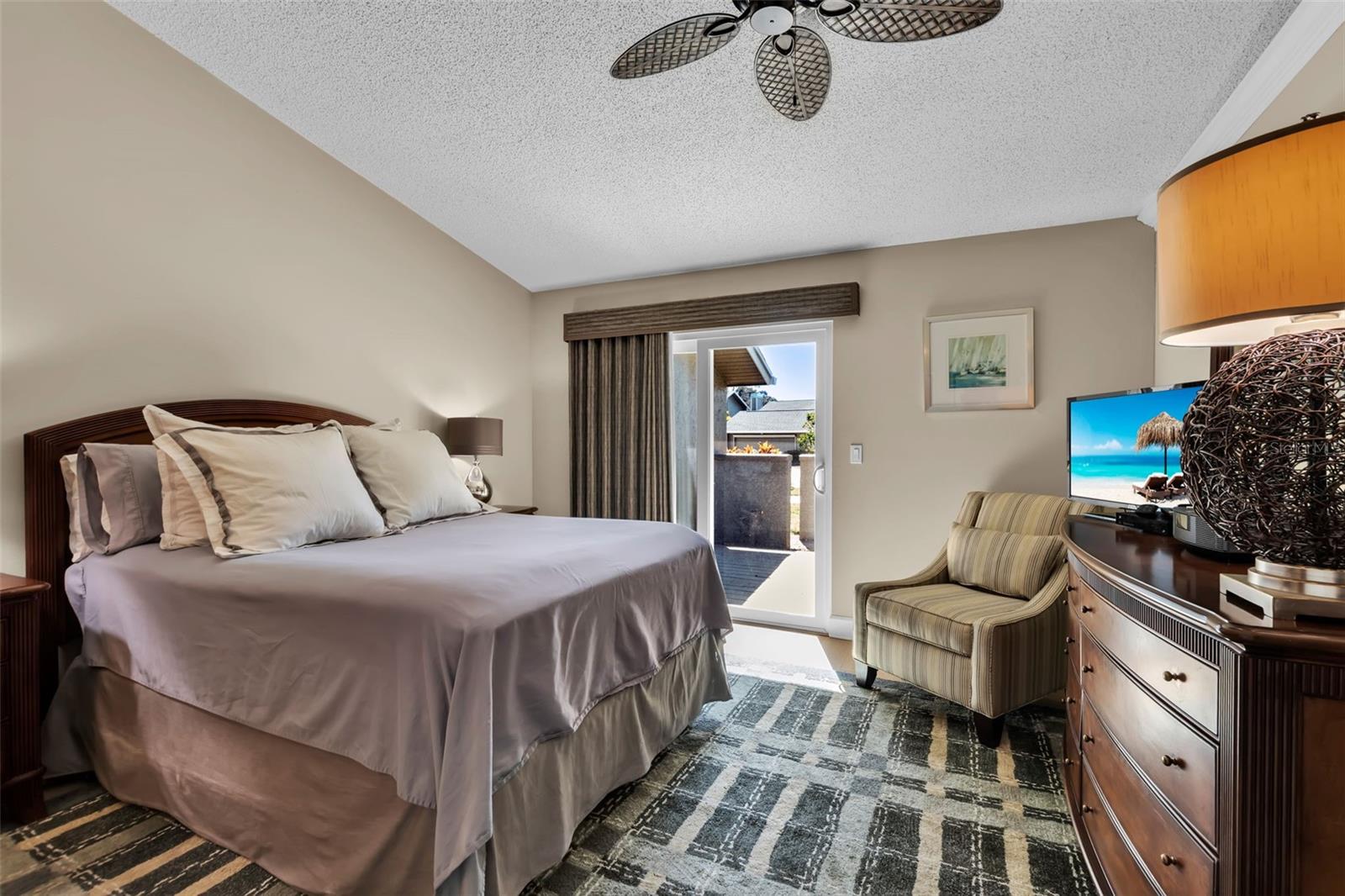 Image 18 of 40 For 3406 Avenida Madera  B