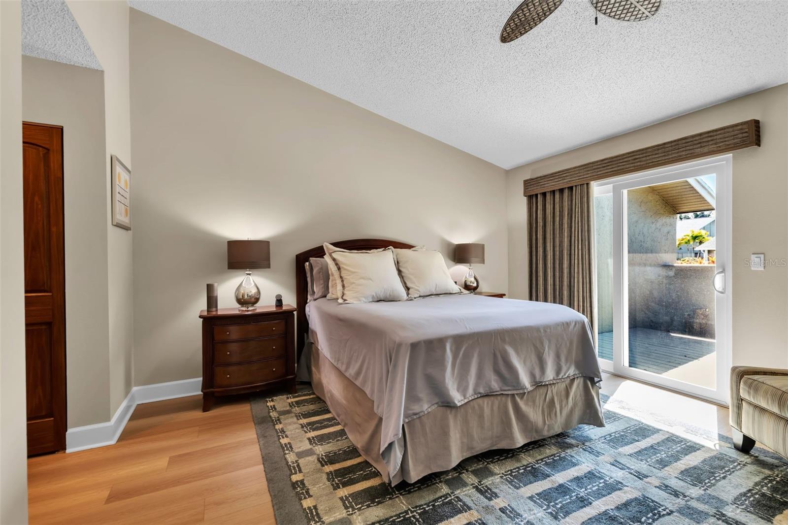 Image 19 of 40 For 3406 Avenida Madera  B