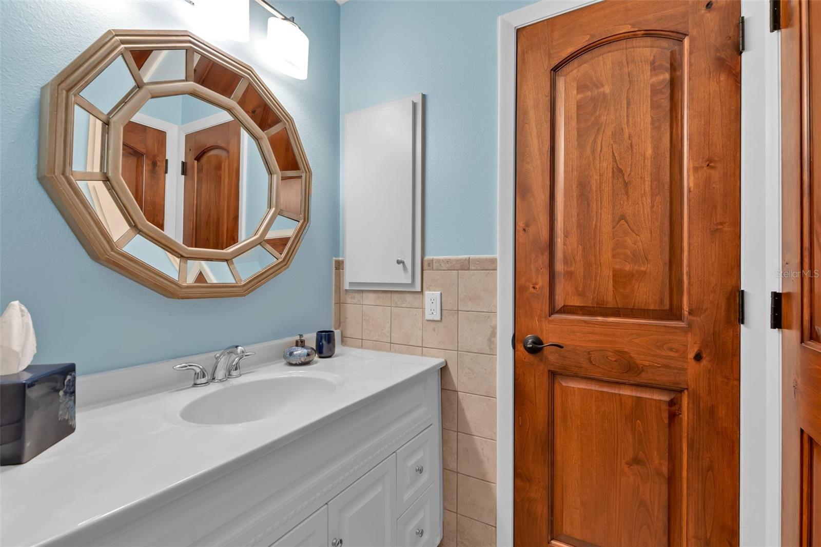 Image 28 of 40 For 3406 Avenida Madera  B