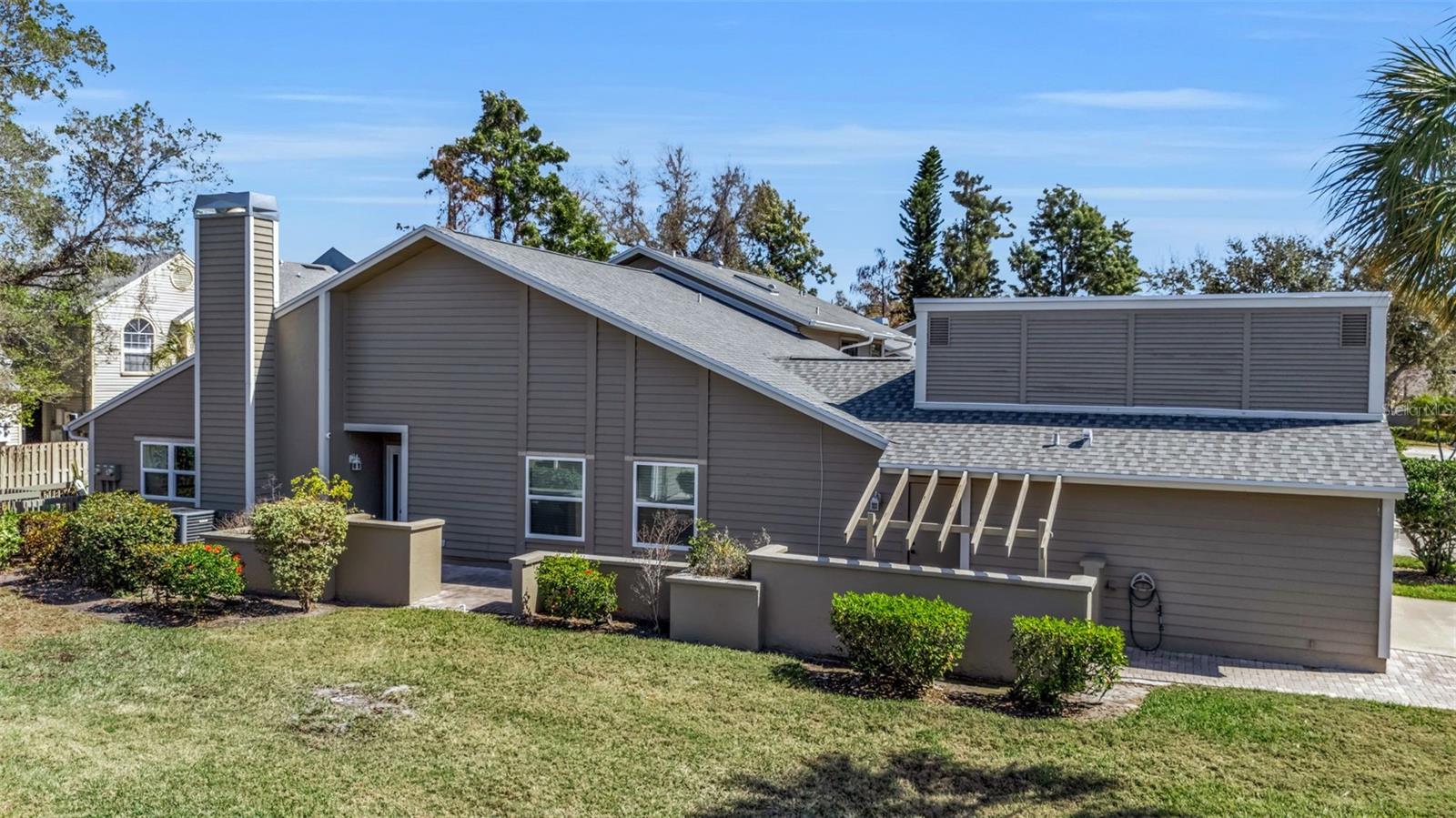 Image 3 of 40 For 3406 Avenida Madera  B