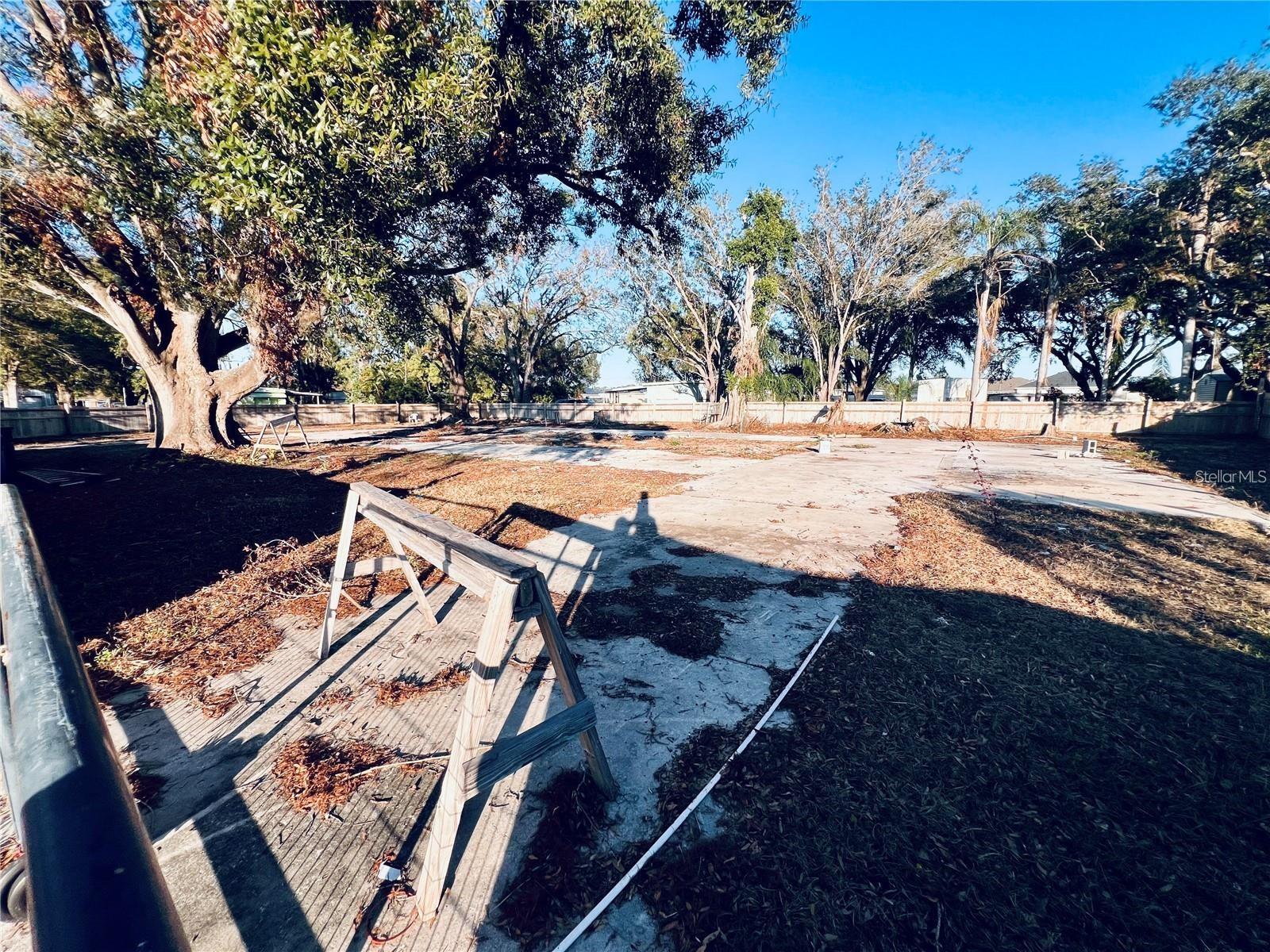 Listing Details for 102-104 Domino Drive S, RUSKIN, FL 33570