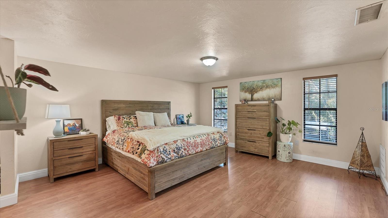 Image 11 of 52 For 5237 Turtle Creek Lane