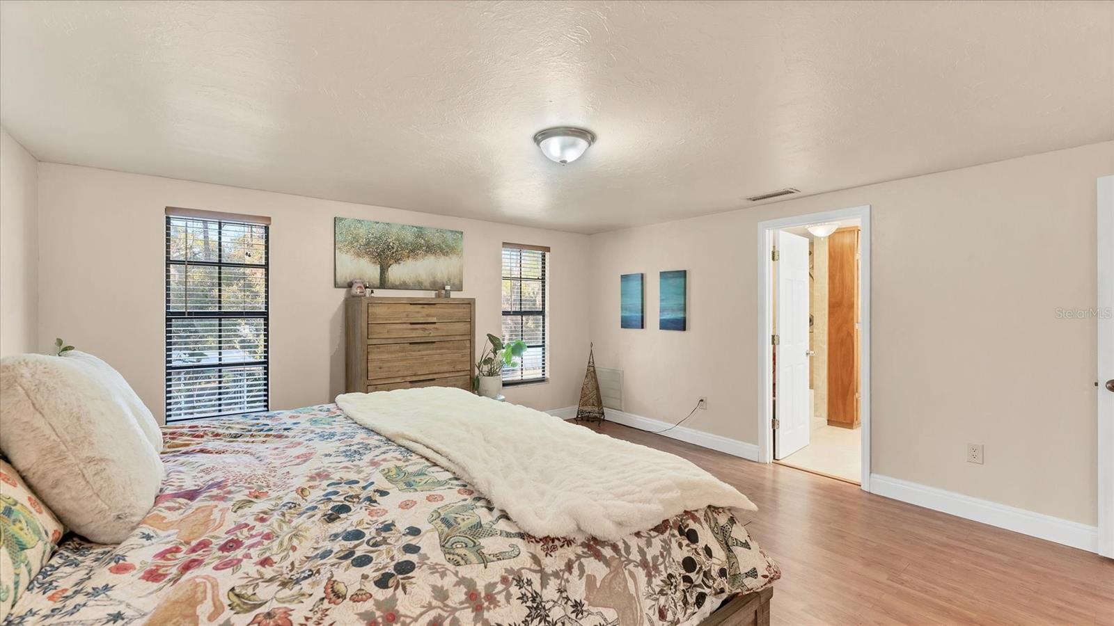 Image 13 of 52 For 5237 Turtle Creek Lane