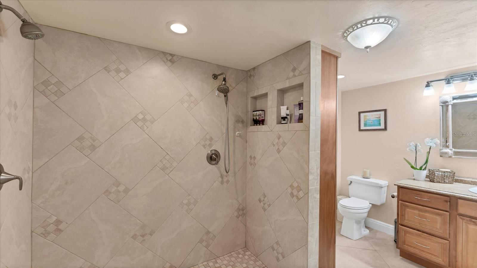 Image 17 of 52 For 5237 Turtle Creek Lane