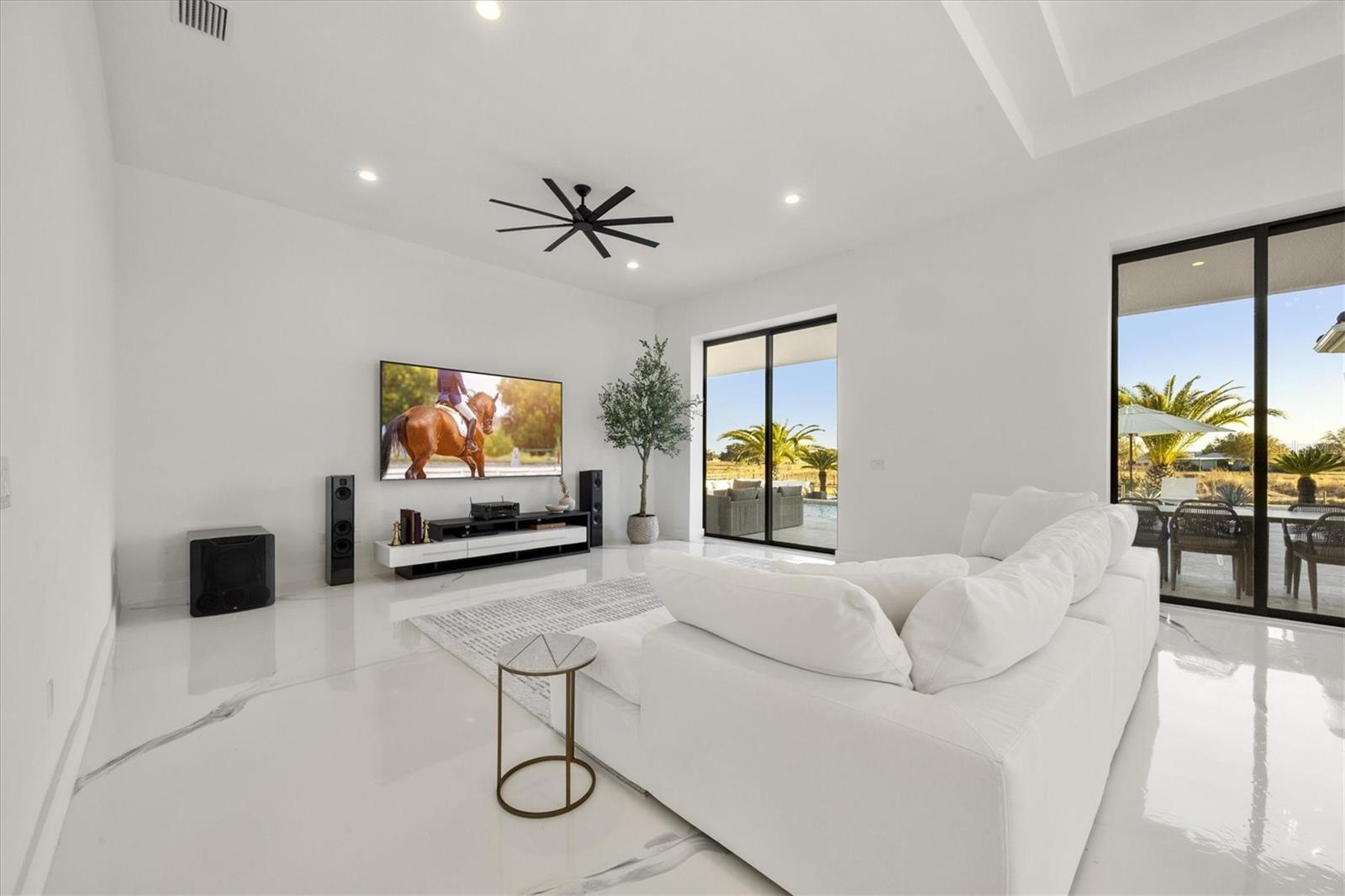 Image 11 of 81 For 14325 Mj Road