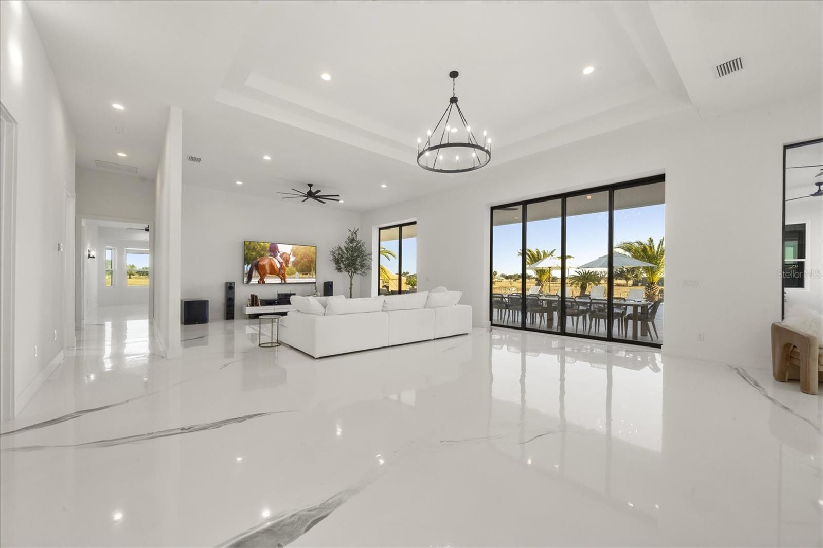 Image 14 of 81 For 14325 Mj Road