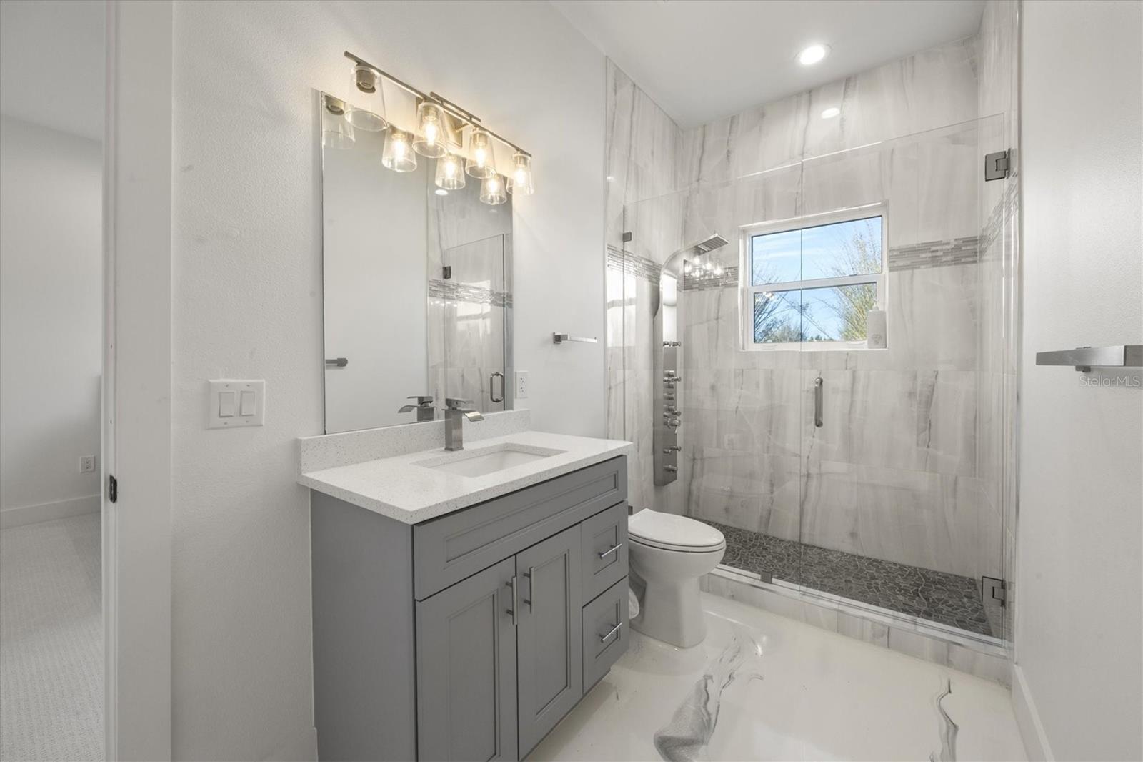 Image 20 of 81 For 14325 Mj Road