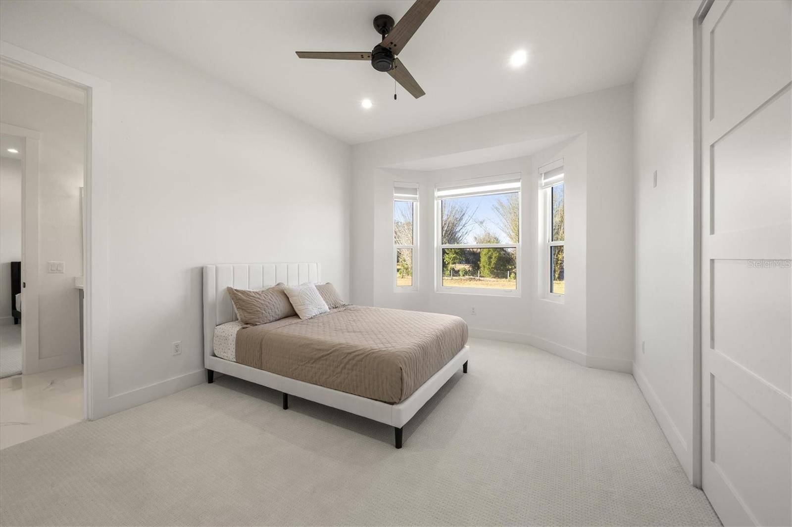 Image 27 of 81 For 14325 Mj Road