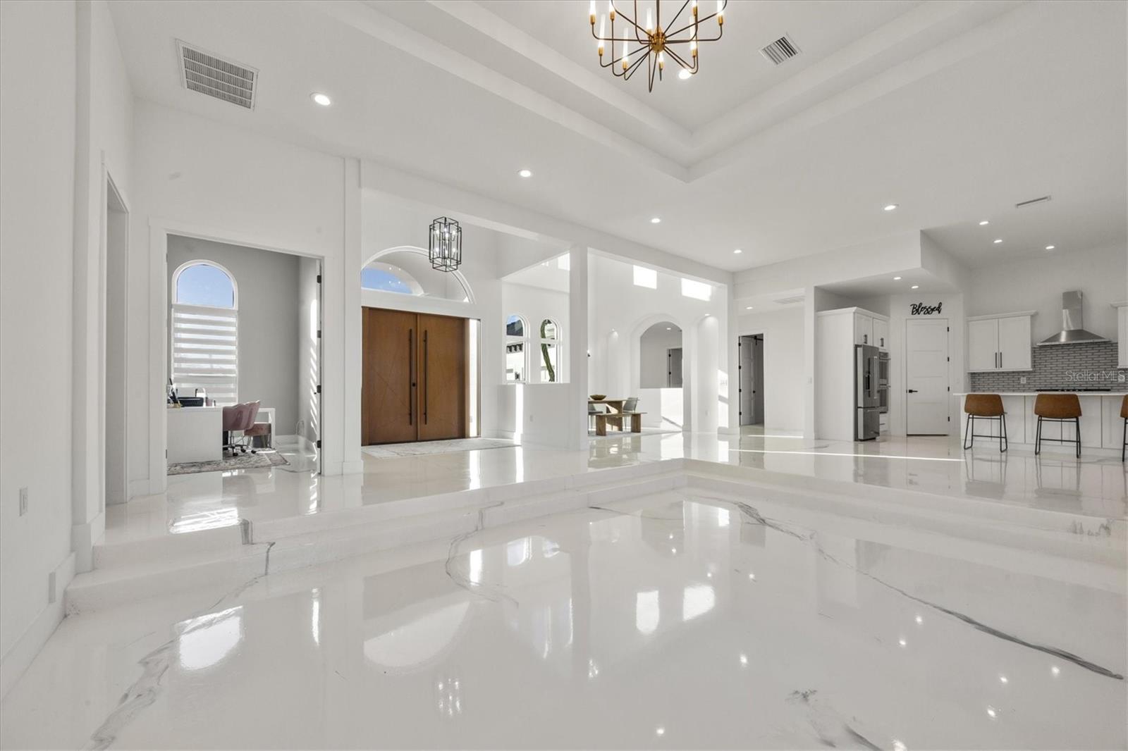 Image 6 of 81 For 14325 Mj Road