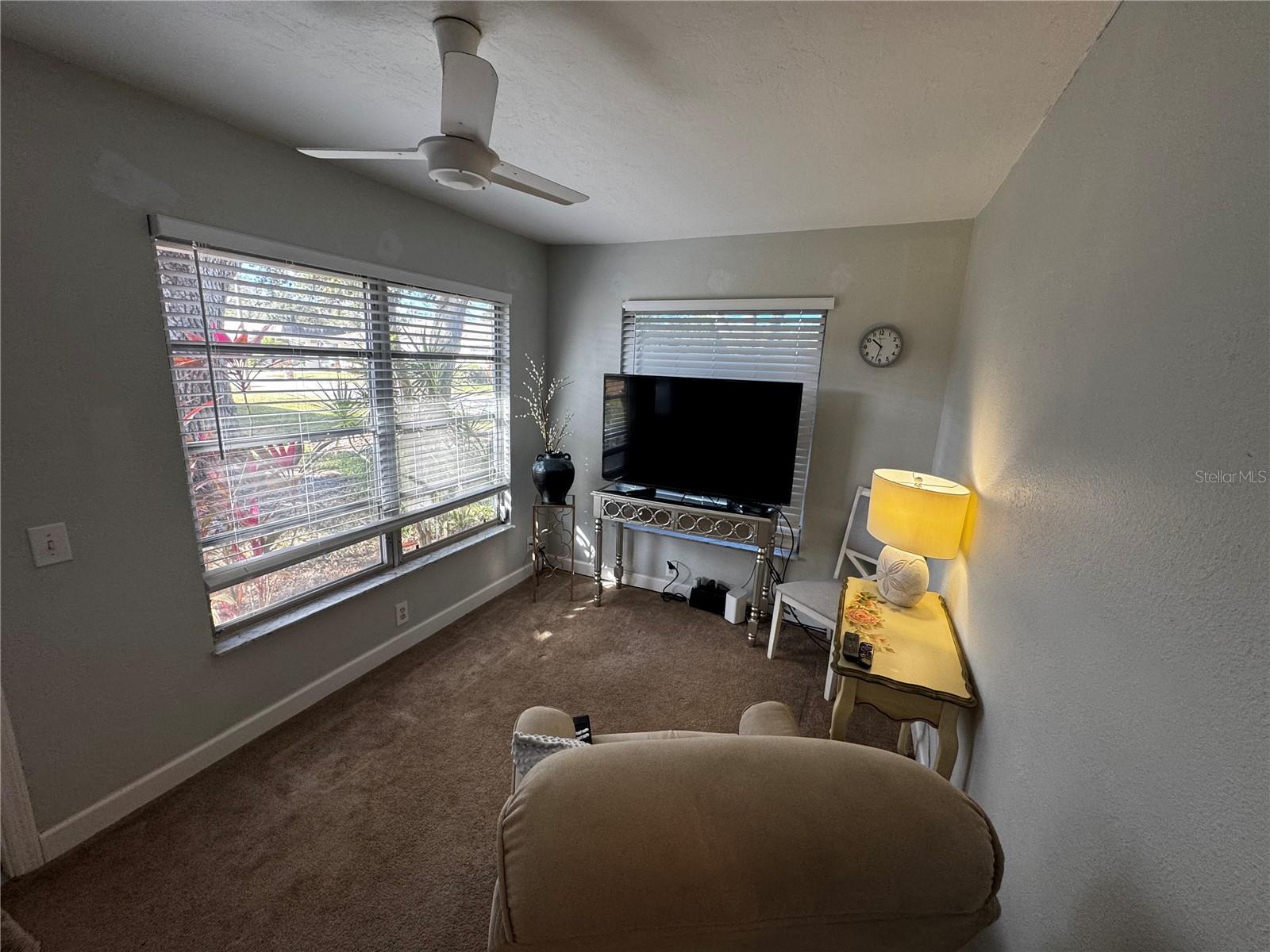 Image 16 of 26 For 1335 Glendale Circle W 217