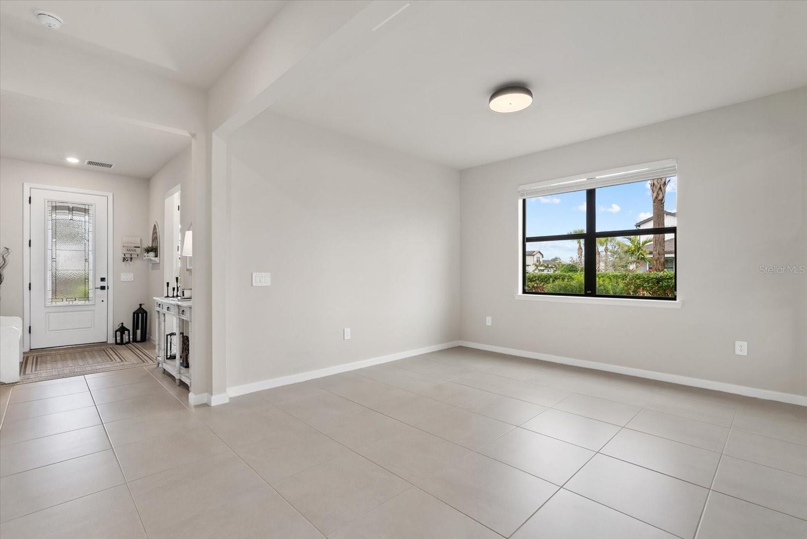 Image 21 of 47 For 5876 Silverside Pine Court