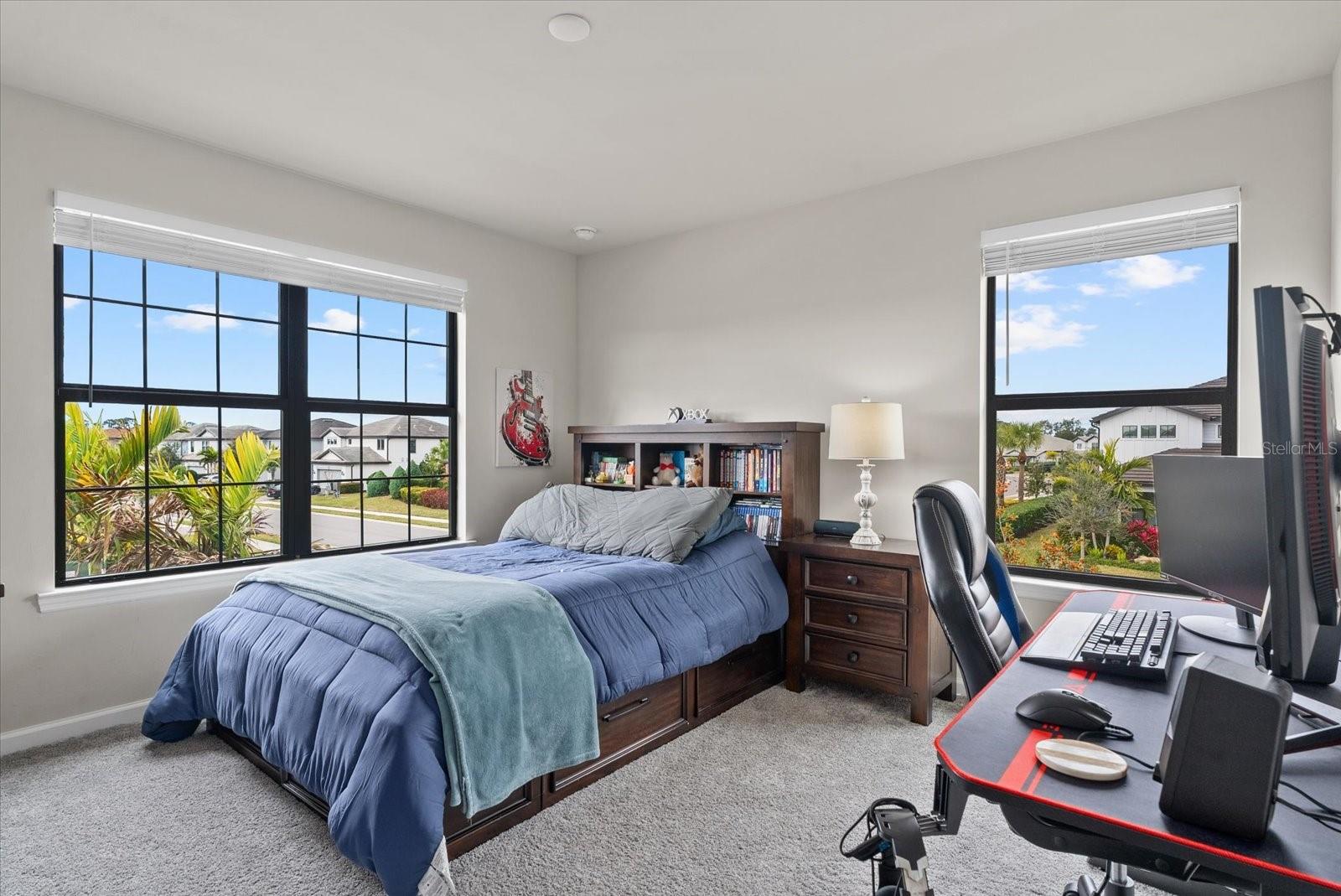 Image 25 of 47 For 5876 Silverside Pine Court