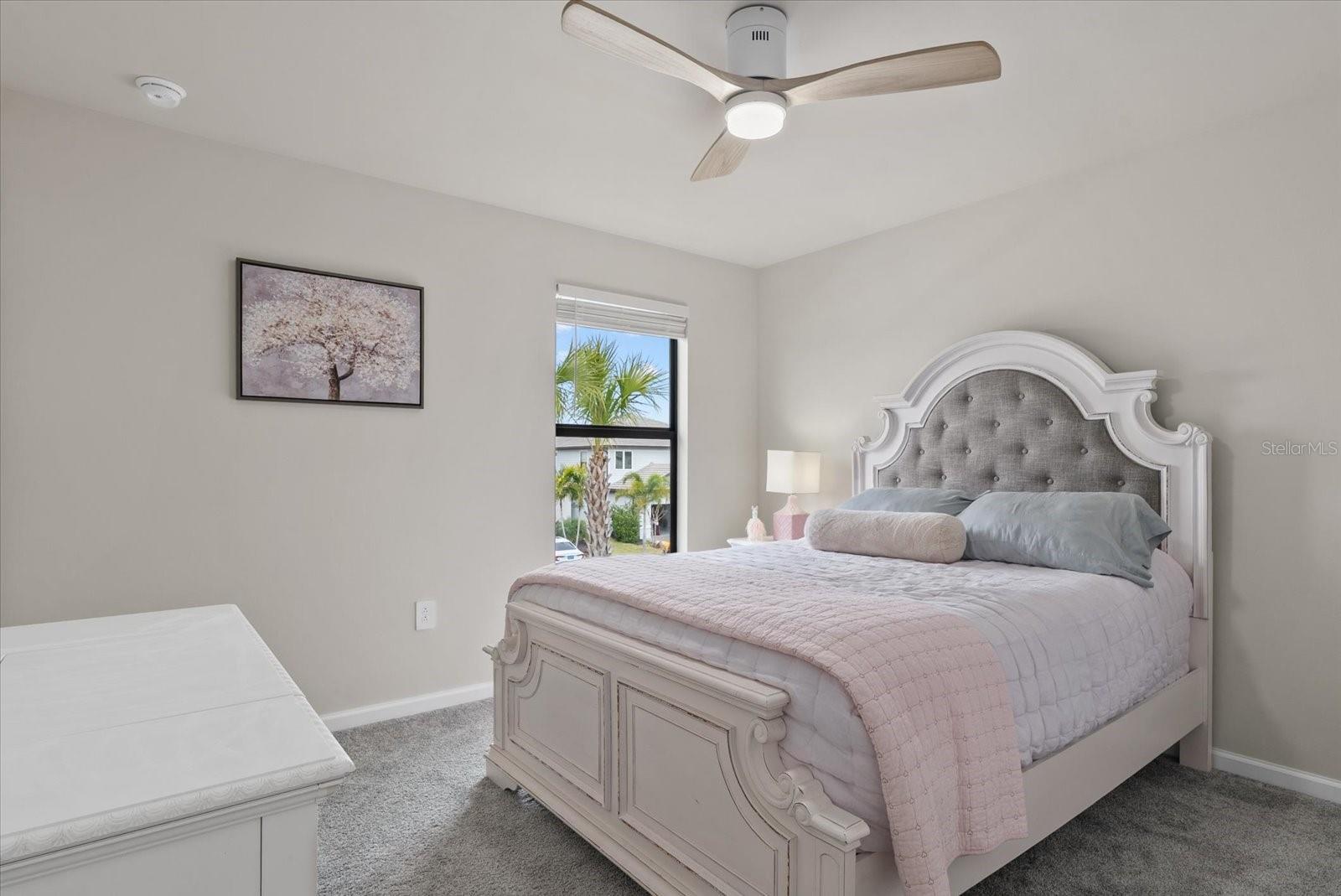 Image 26 of 47 For 5876 Silverside Pine Court