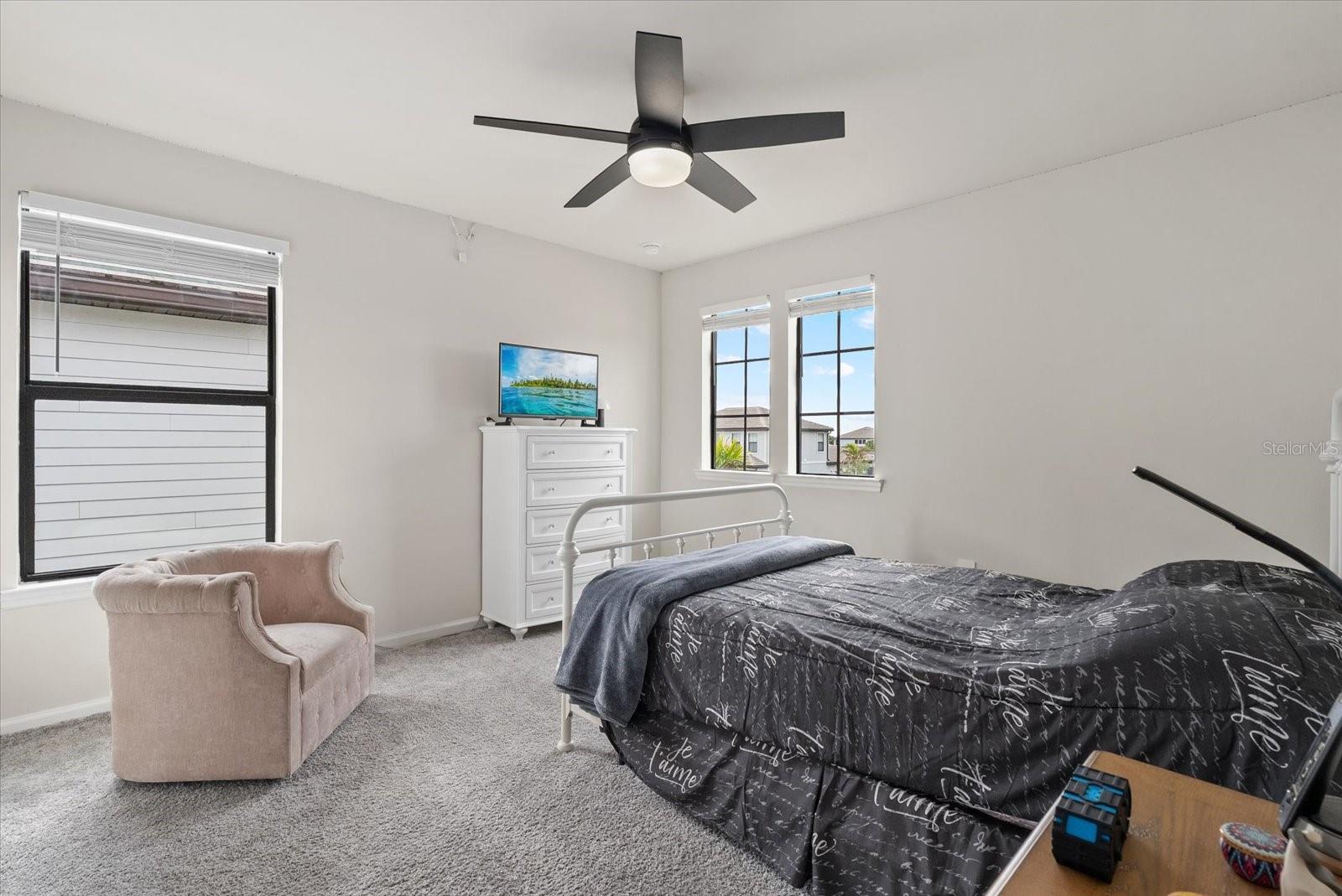 Image 34 of 47 For 5876 Silverside Pine Court