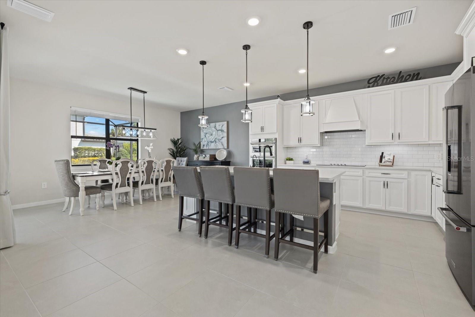 Image 8 of 47 For 5876 Silverside Pine Court