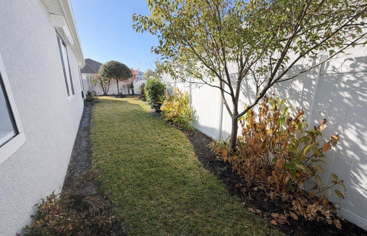 Image 4 of 15 For 4638 Terry Town Drive