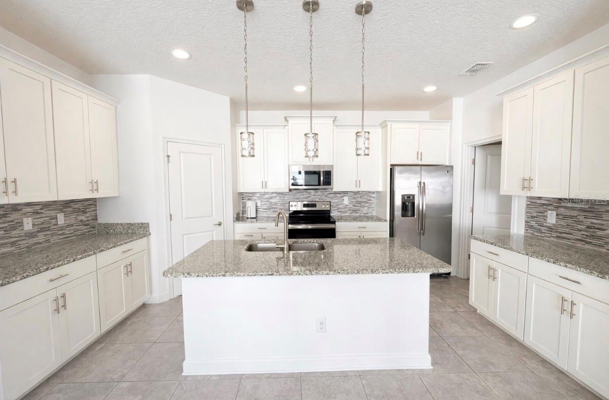 Image 7 of 15 For 4638 Terry Town Drive