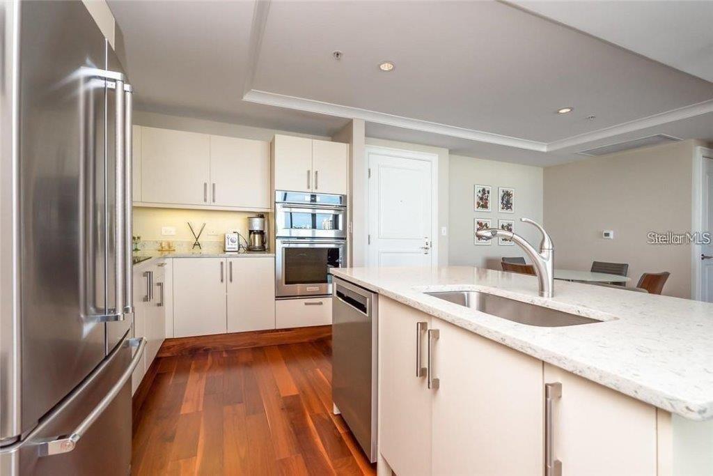 Image 12 of 33 For 1350 Main Street 1404