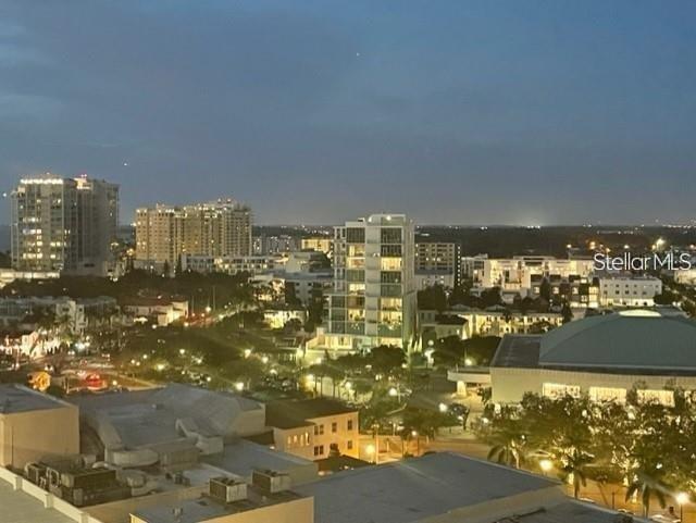 Image 25 of 33 For 1350 Main Street 1404