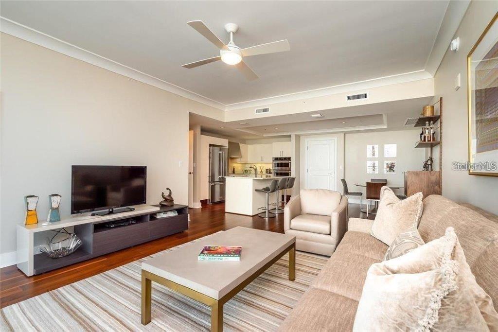 Image 7 of 33 For 1350 Main Street 1404