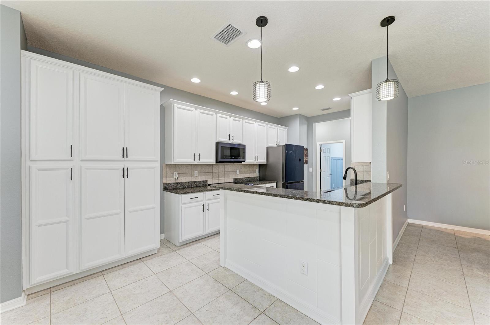 Image 14 of 67 For 8005 115th Avenue E