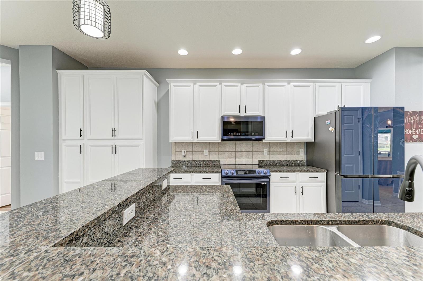 Image 15 of 67 For 8005 115th Avenue E