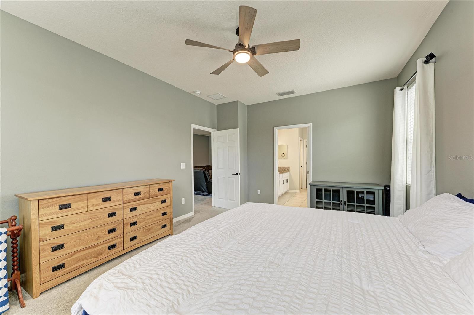 Image 20 of 67 For 8005 115th Avenue E