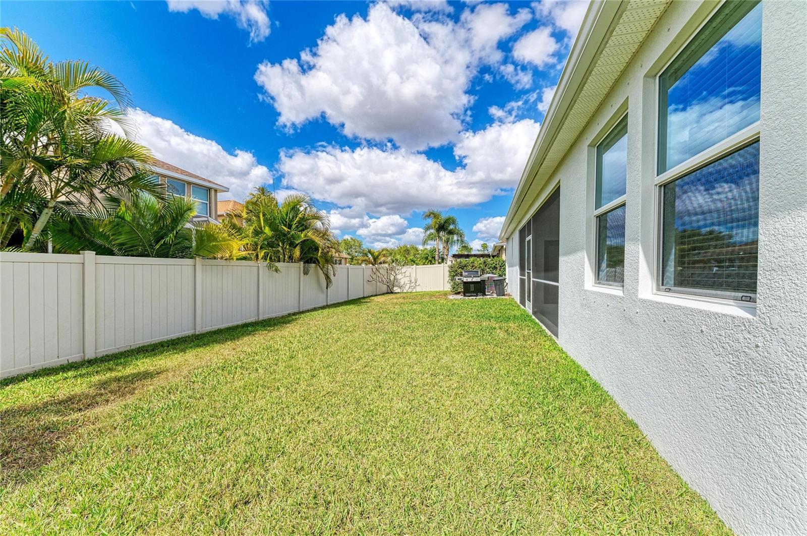 Image 41 of 67 For 8005 115th Avenue E