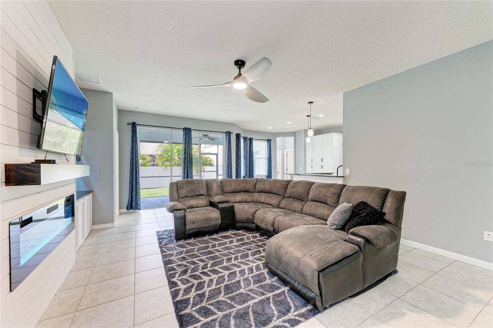 Image 7 of 67 For 8005 115th Avenue E