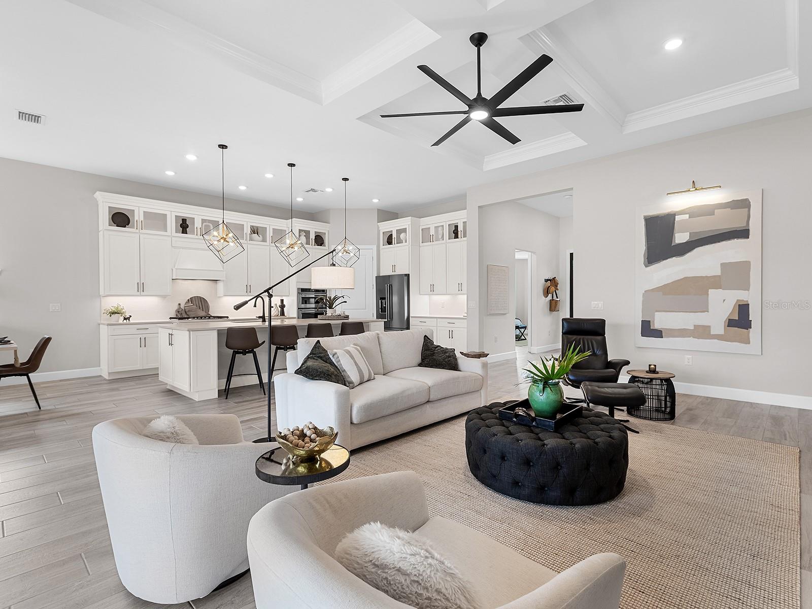 Listing photo id 12 for 716 Sigsbee Loop