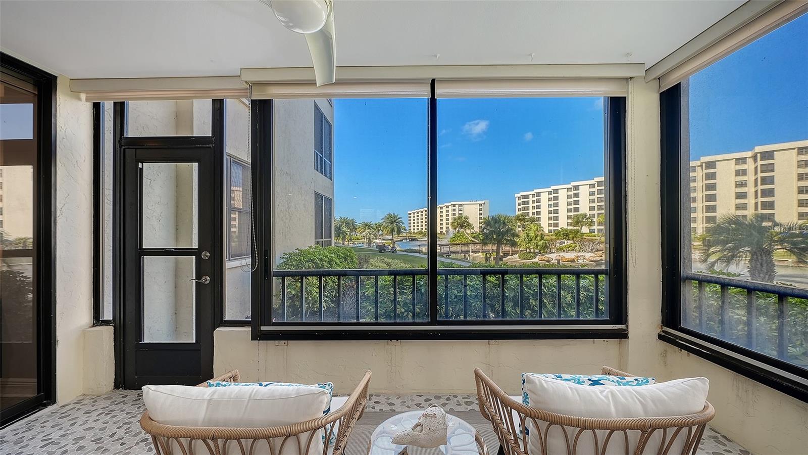 Image 15 of 84 For 5780 Midnight Pass Road 110