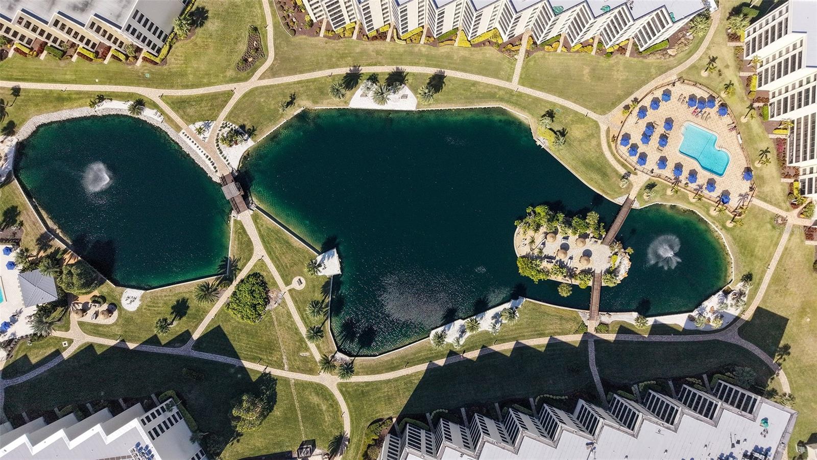 Image 43 of 84 For 5780 Midnight Pass Road 110