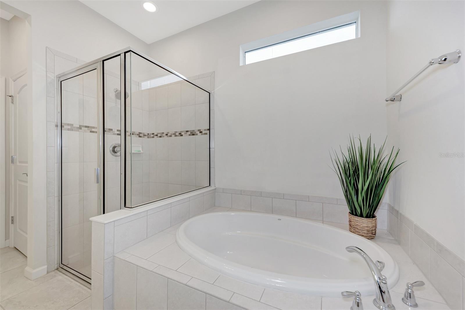 Image 33 of 69 For 11616 Golden Bay Place