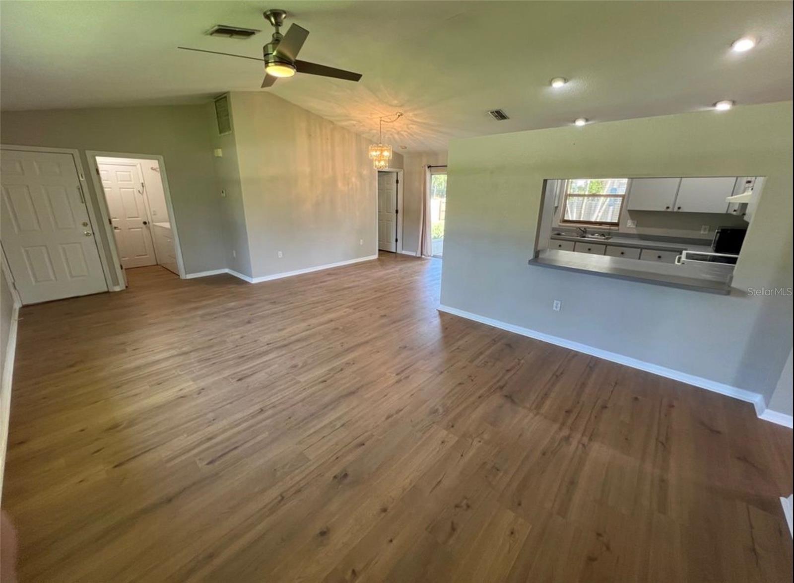 Image 5 of 22 For 2426 Seagull Lane