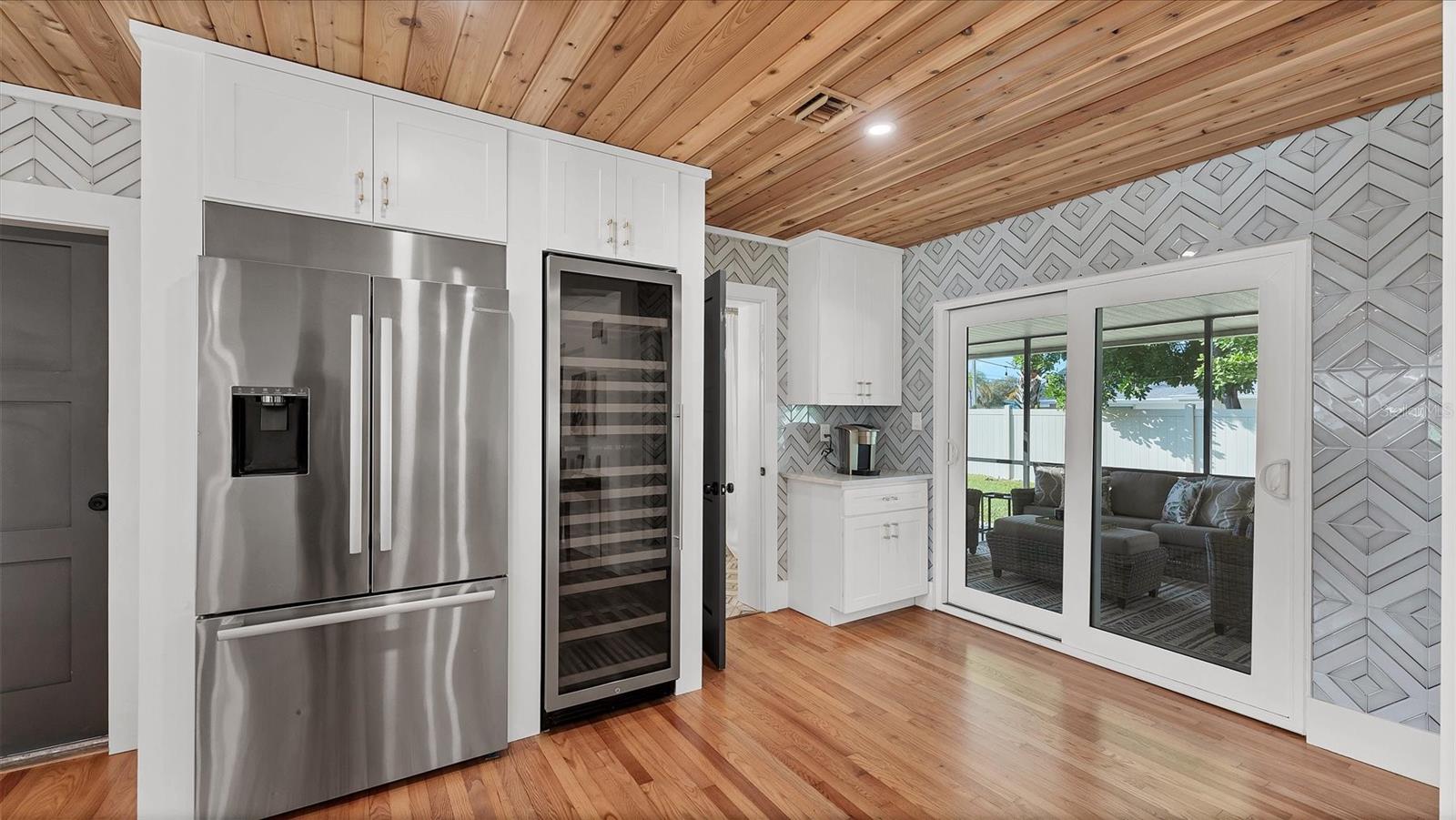 Image 17 of 59 For 2411 Valencia Drive