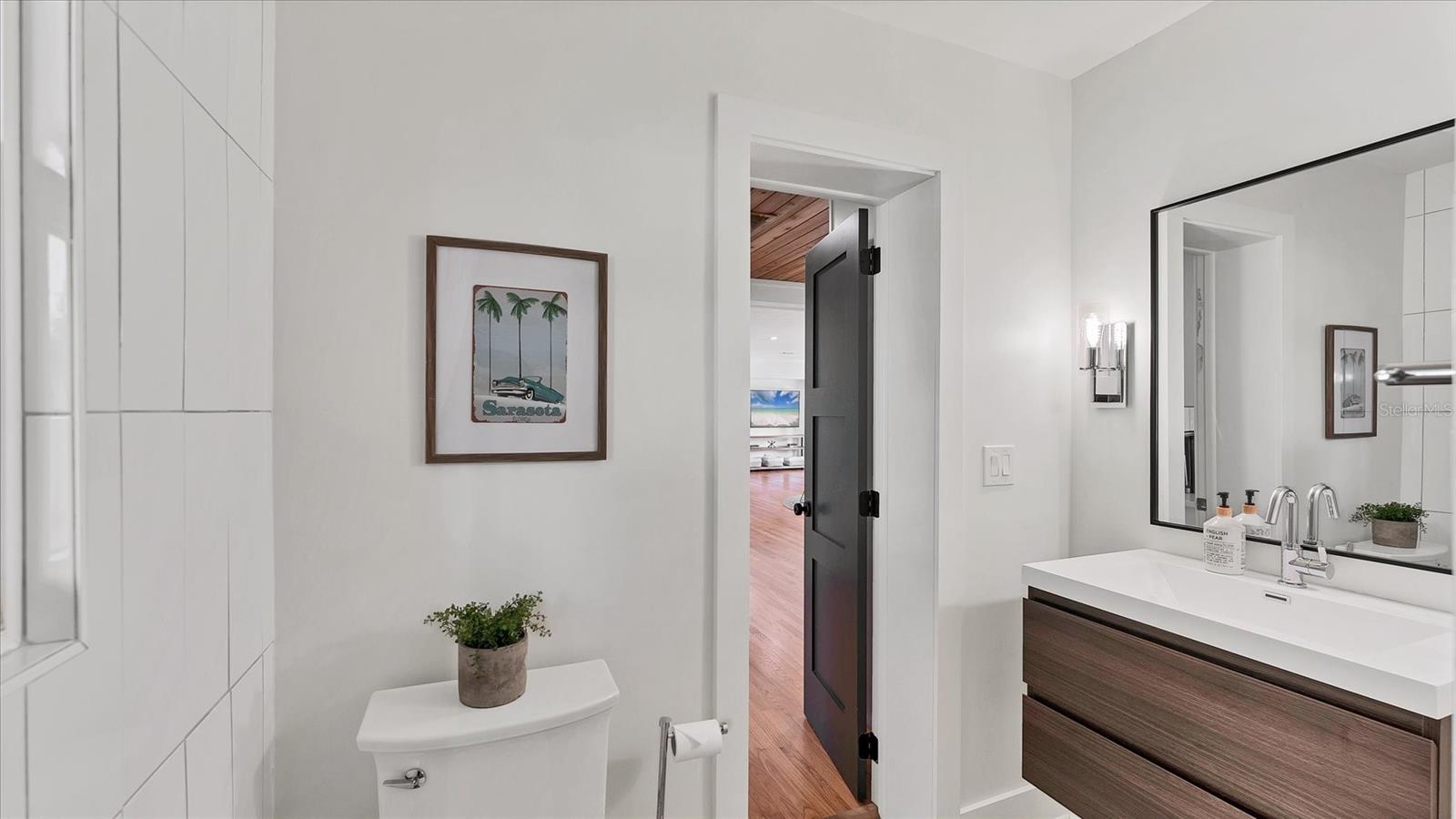 Image 23 of 59 For 2411 Valencia Drive