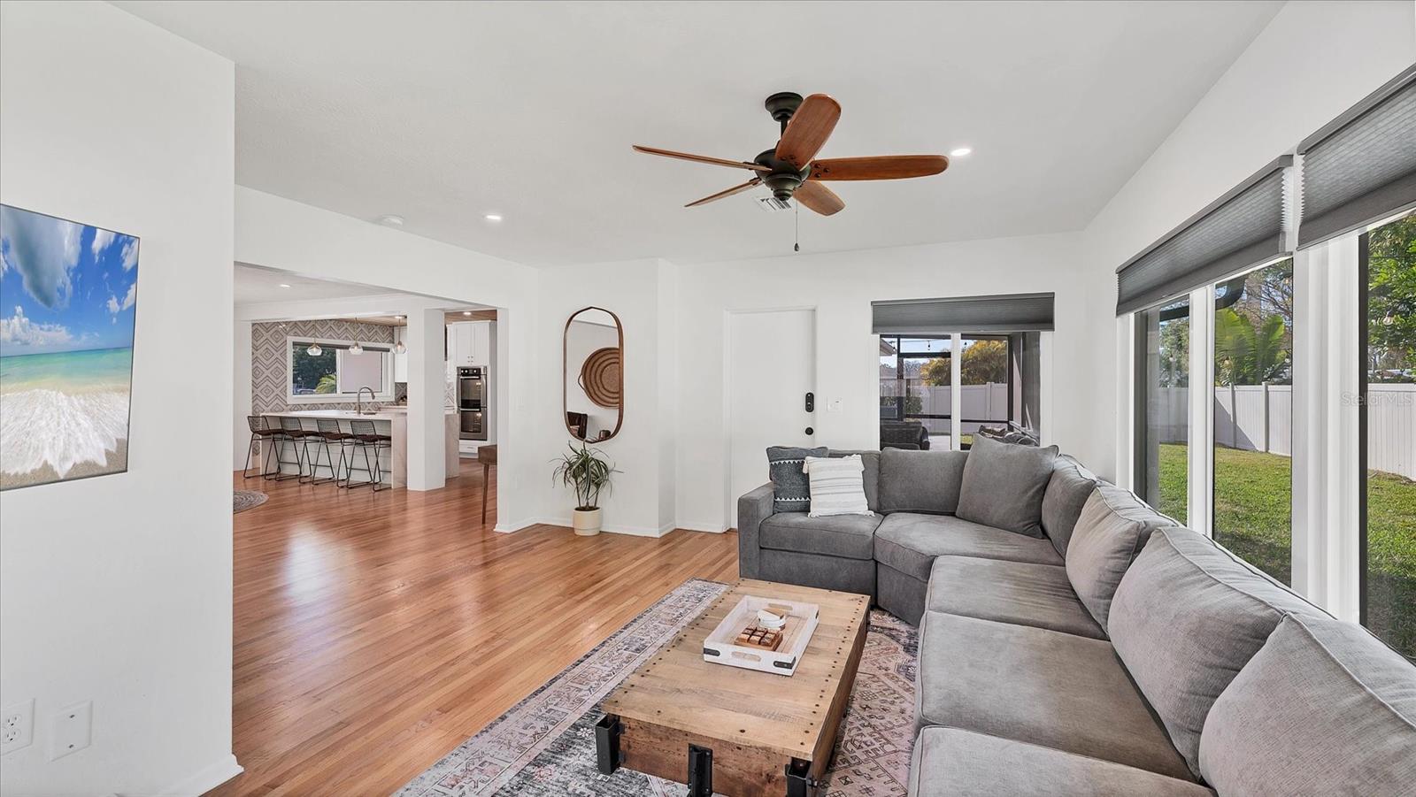 Image 27 of 59 For 2411 Valencia Drive