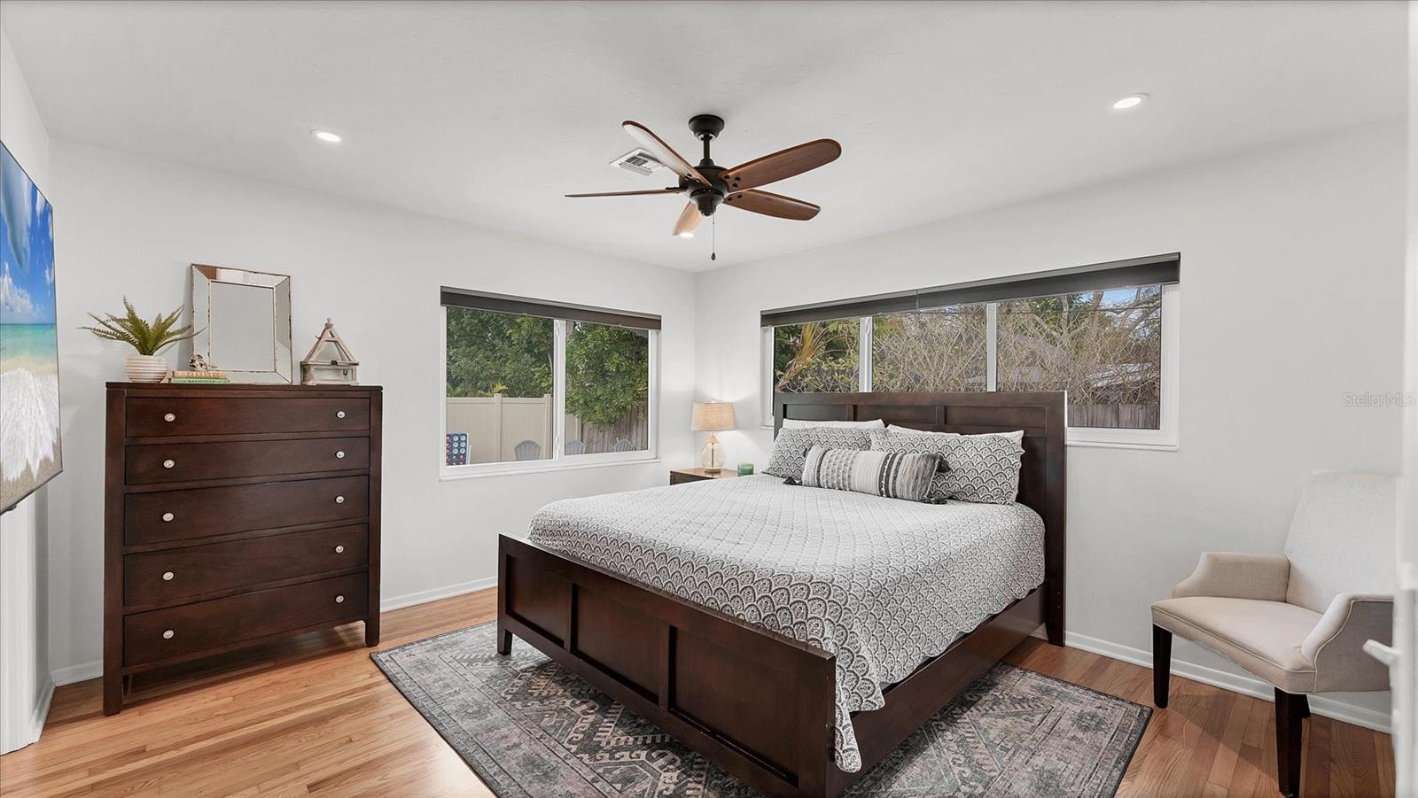 Image 29 of 59 For 2411 Valencia Drive