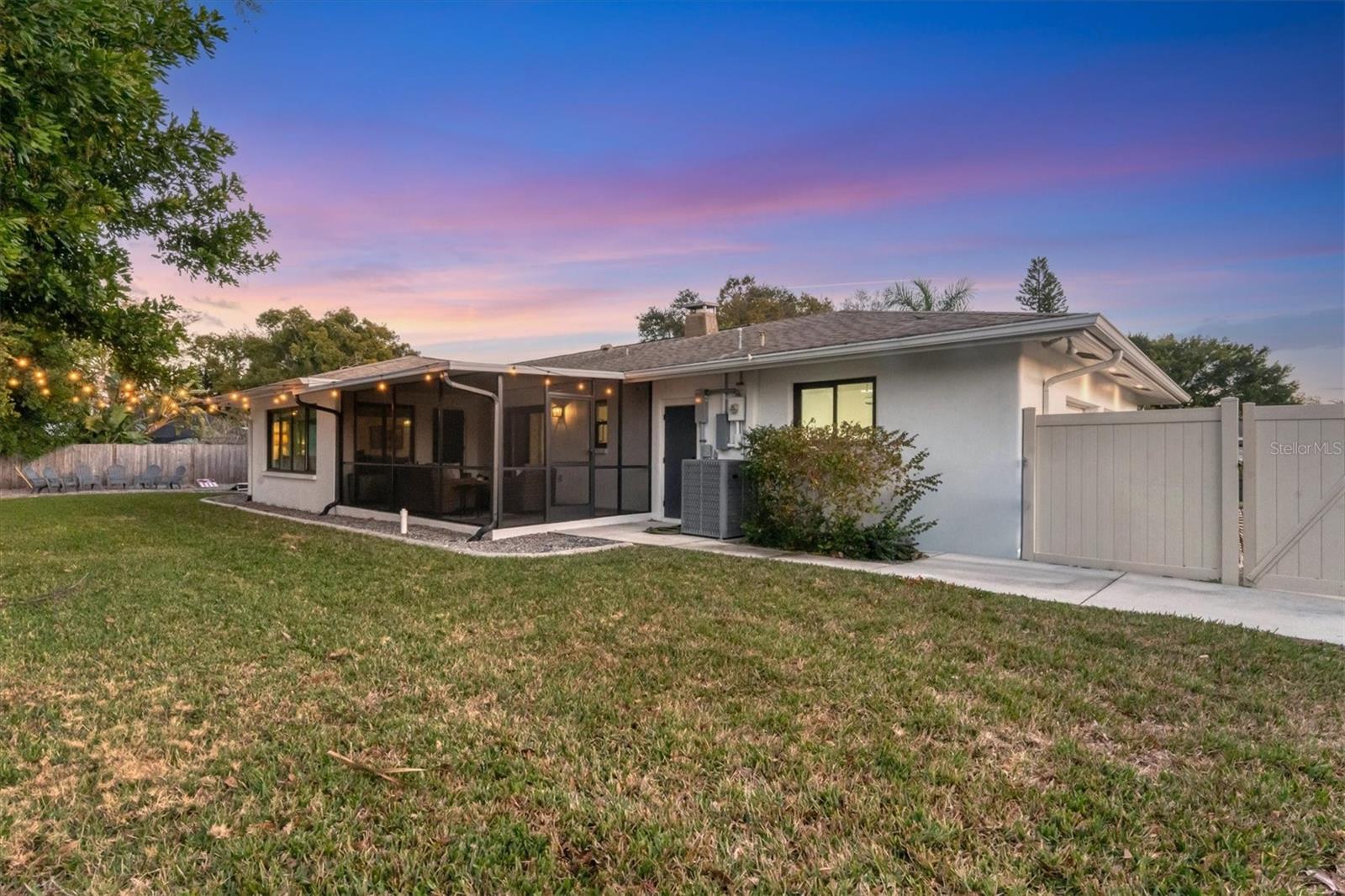 Image 40 of 59 For 2411 Valencia Drive