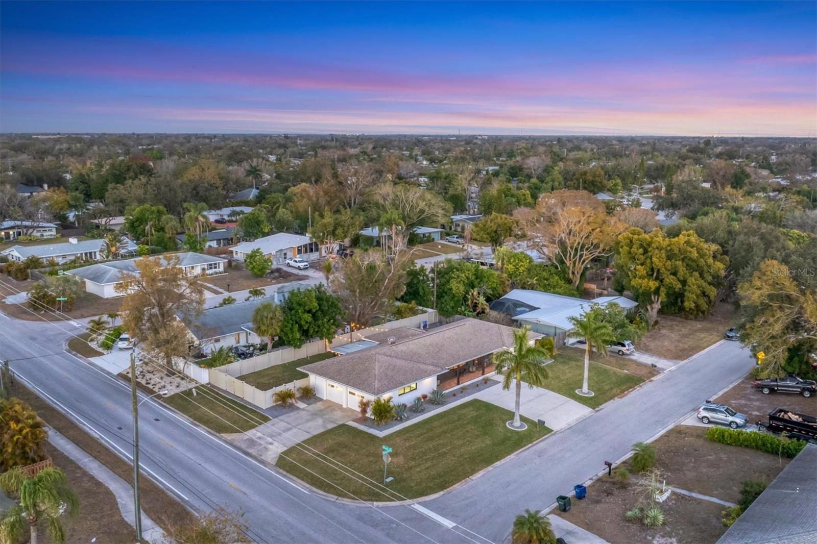 Image 45 of 59 For 2411 Valencia Drive