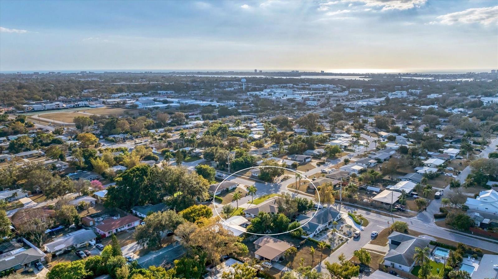 Image 49 of 59 For 2411 Valencia Drive