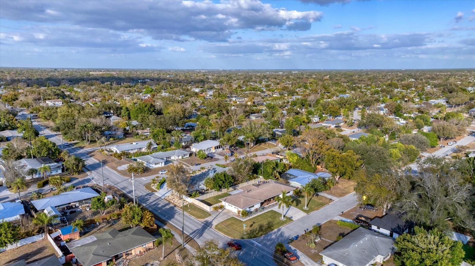 Image 50 of 59 For 2411 Valencia Drive