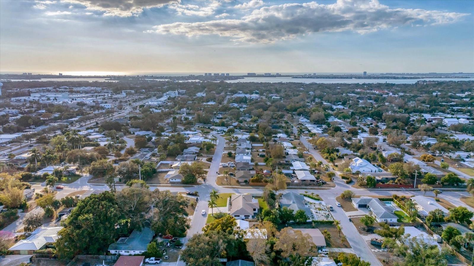 Image 53 of 59 For 2411 Valencia Drive