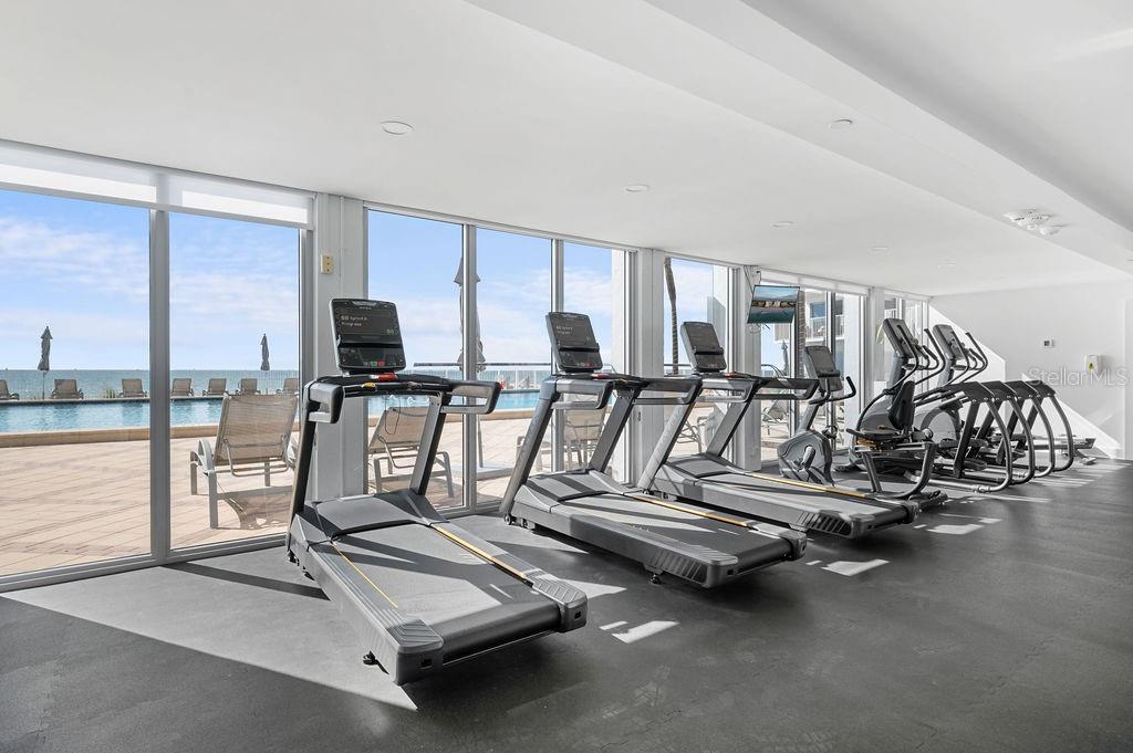 Image 33 of 53 For 2295 Gulf Of Mexico Drive 54s