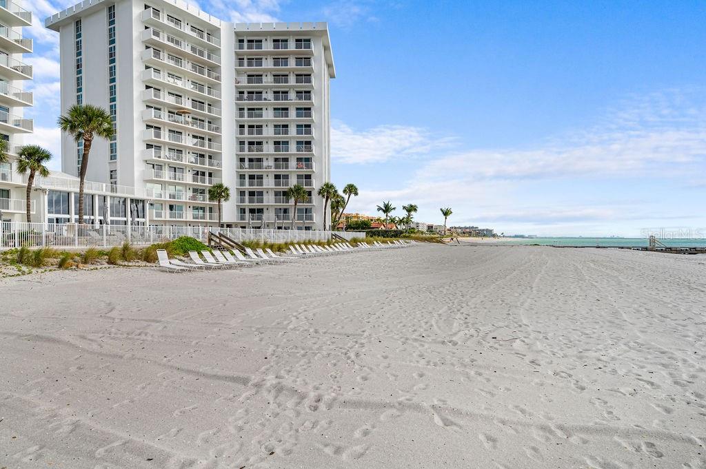 Image 45 of 53 For 2295 Gulf Of Mexico Drive 54s