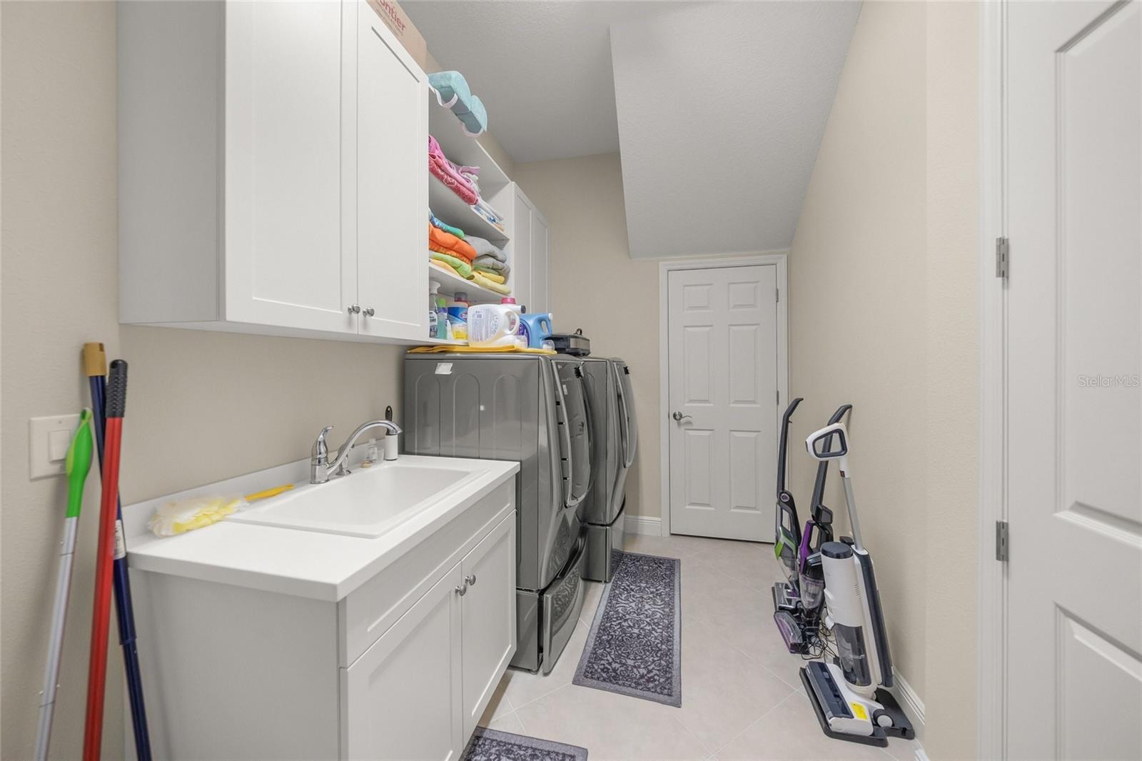 Image 36 of 49 For 7809 Passionflower Drive